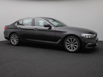 Fahrzeugabbildung BMW 540i Luxury Line HUD ACC LED Kamera 360°
