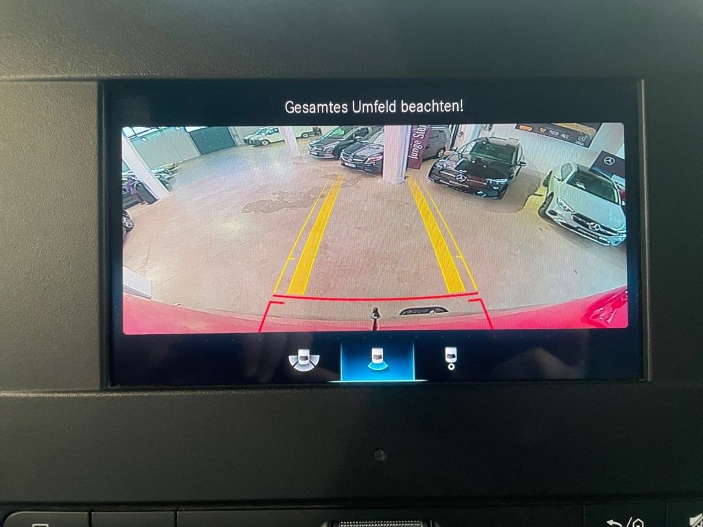 Fahrzeugabbildung Mercedes-Benz Sprinter 316 Tourer L3H2 8 Sitze 3,5t AHK LED