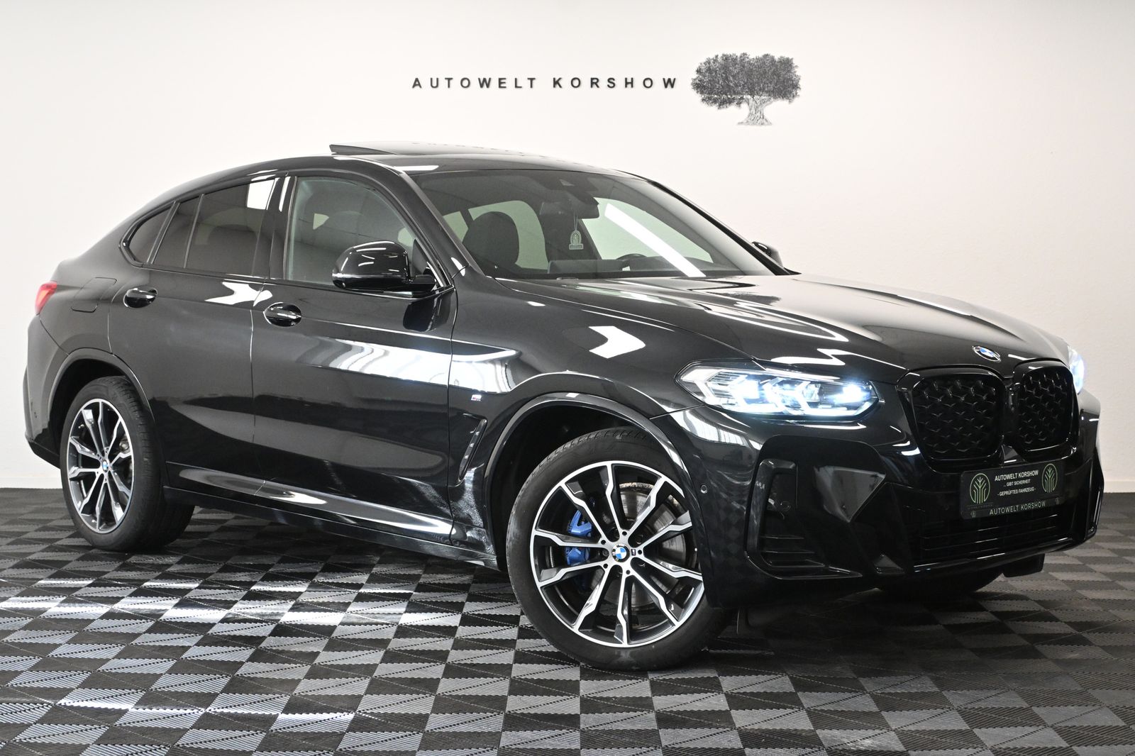 BMW X4 xDrive 20d M-SPORT *360° *PANO *LEDER *SHZ