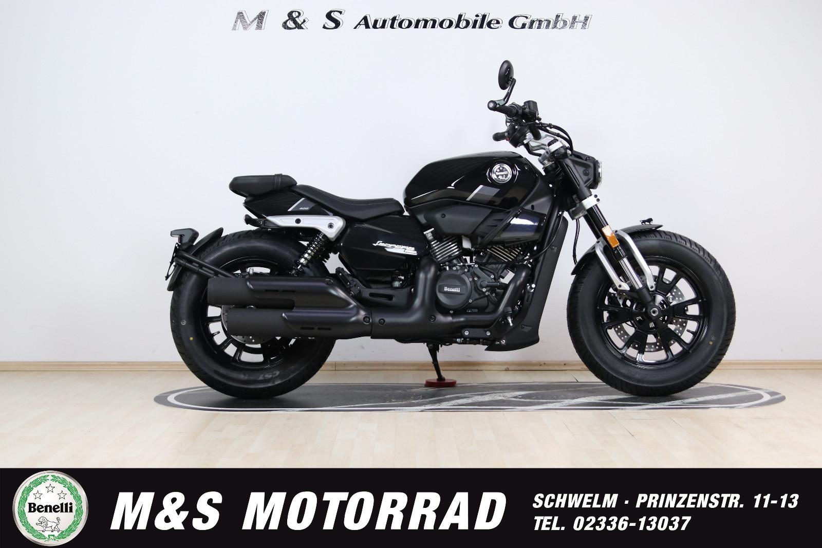 Benelli Leoncino Bobber 400
