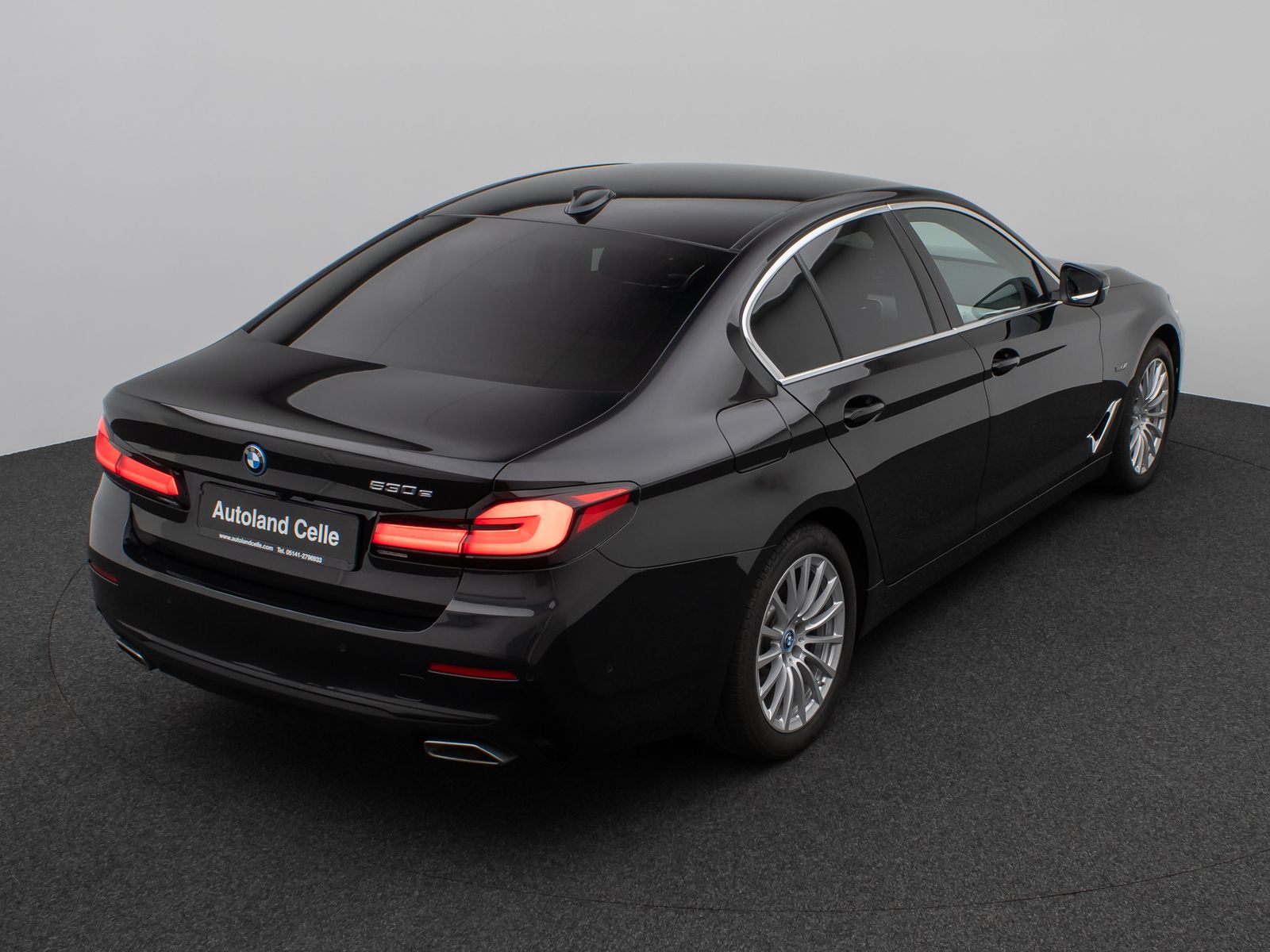 Fahrzeugabbildung BMW 530e Kamera DAB HiFi Leder 4xKlima Alarm 18Zoll