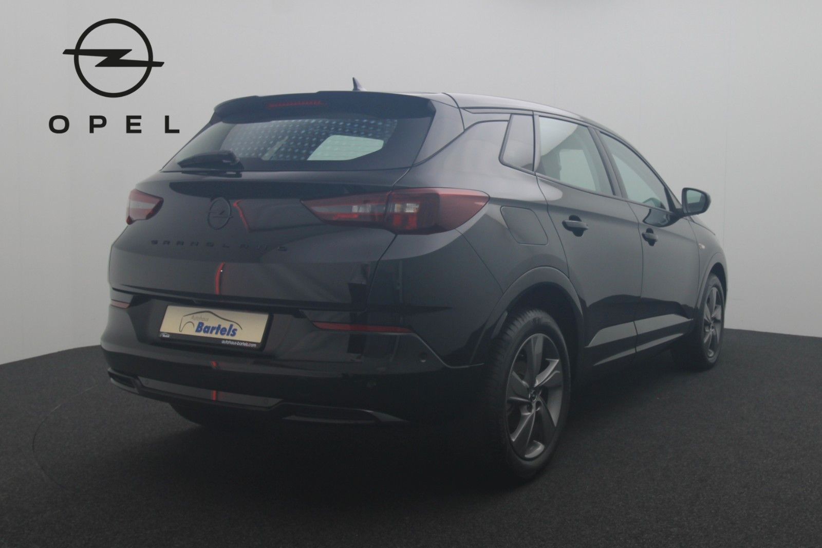 Fahrzeugabbildung Opel Grandland X 1.2 GS Line