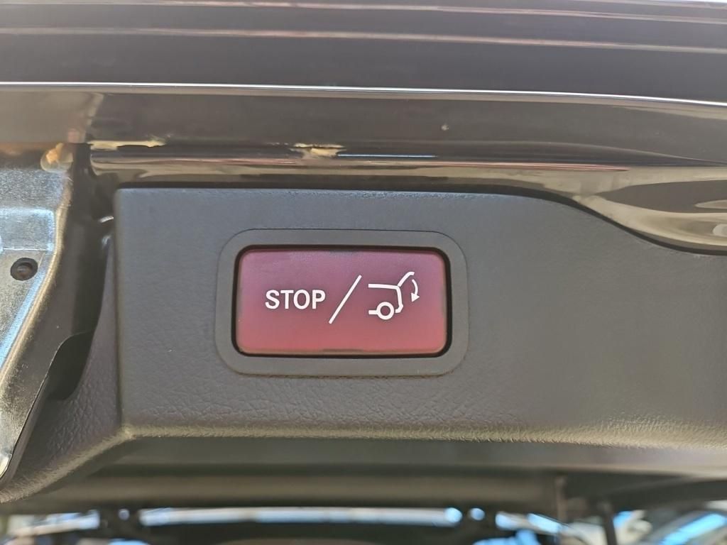 Fahrzeugabbildung Mercedes-Benz EQV 300 extralang 8 Sitze 2x Klima 2x elektr. ST