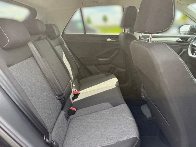 T-Roc Move 1.0 TSI Navi Apple CarPlay Rear View