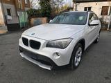 BMW X1 DRIVE 2,0 Diesel mit TÜV!!!! - BMW X1 mit Diesel-Antrieb: Limousine