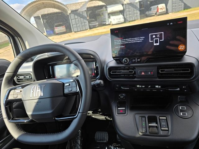 Fahrzeugabbildung Fiat Doblò Kombi L2 XL Länge 2 Rollstuhlrampe