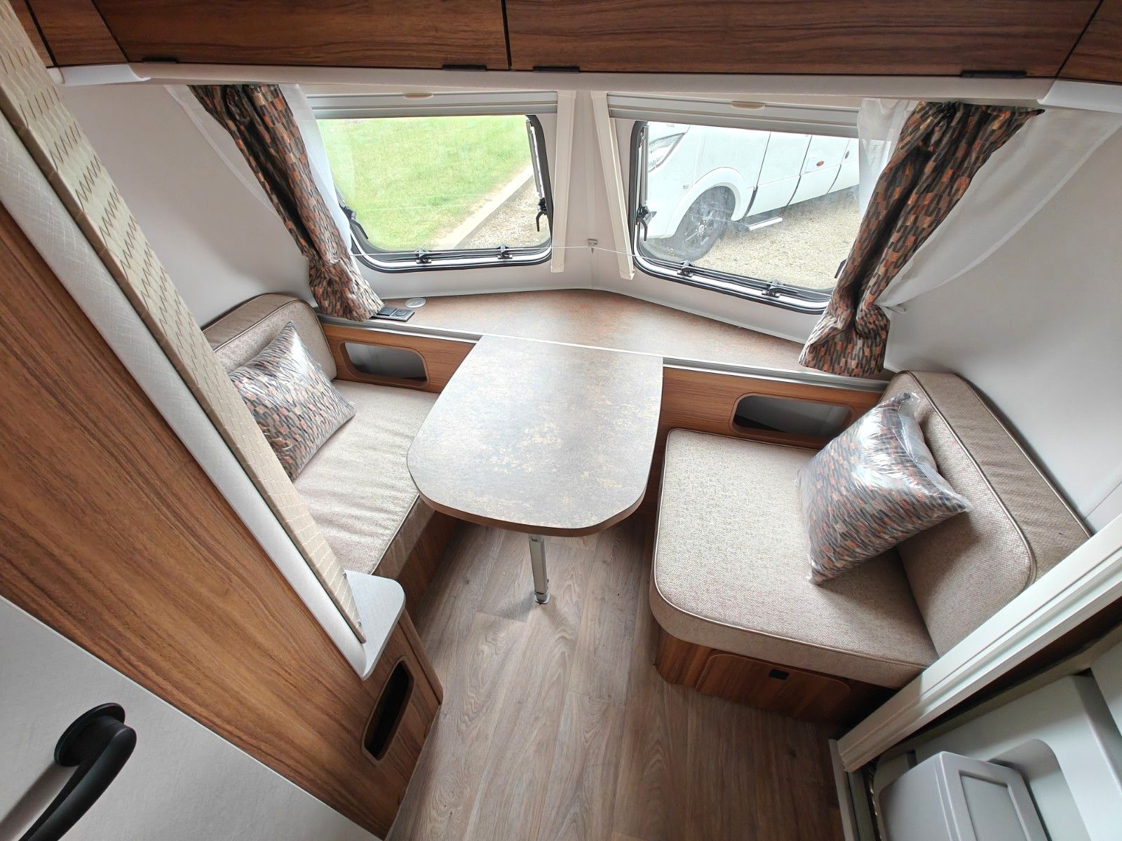 Fahrzeugabbildung HYMER / ERIBA / HYMERCAR Touring 540 Legend - JETZT 7.284€ SPAREN !!!