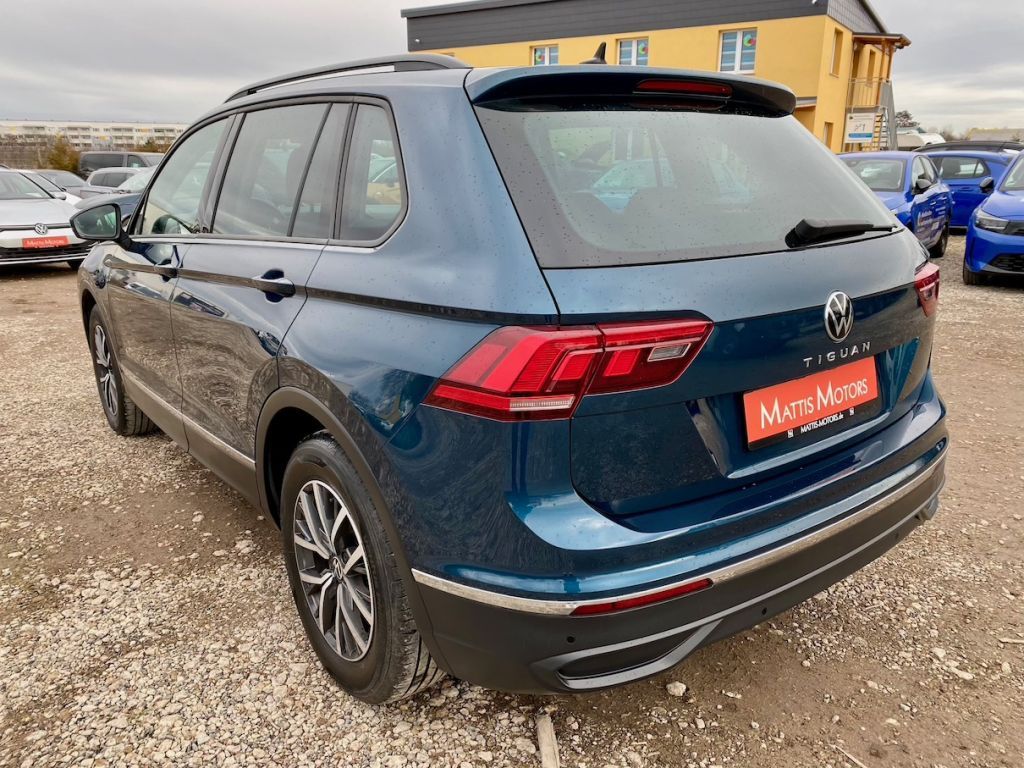 Fahrzeugabbildung Volkswagen Tiguan 1.5 TSI Life AAC NAVI SHZ PDC MASSAGE