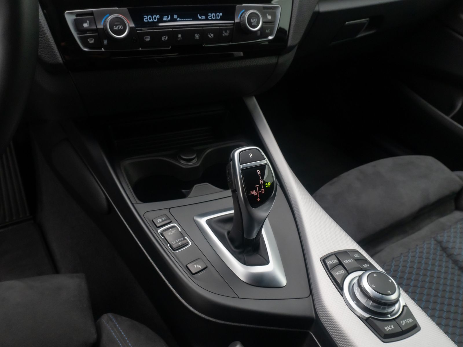 Fahrzeugabbildung BMW 125i M Sport Stop&Go Alarm ParkAss H/K Alcantara