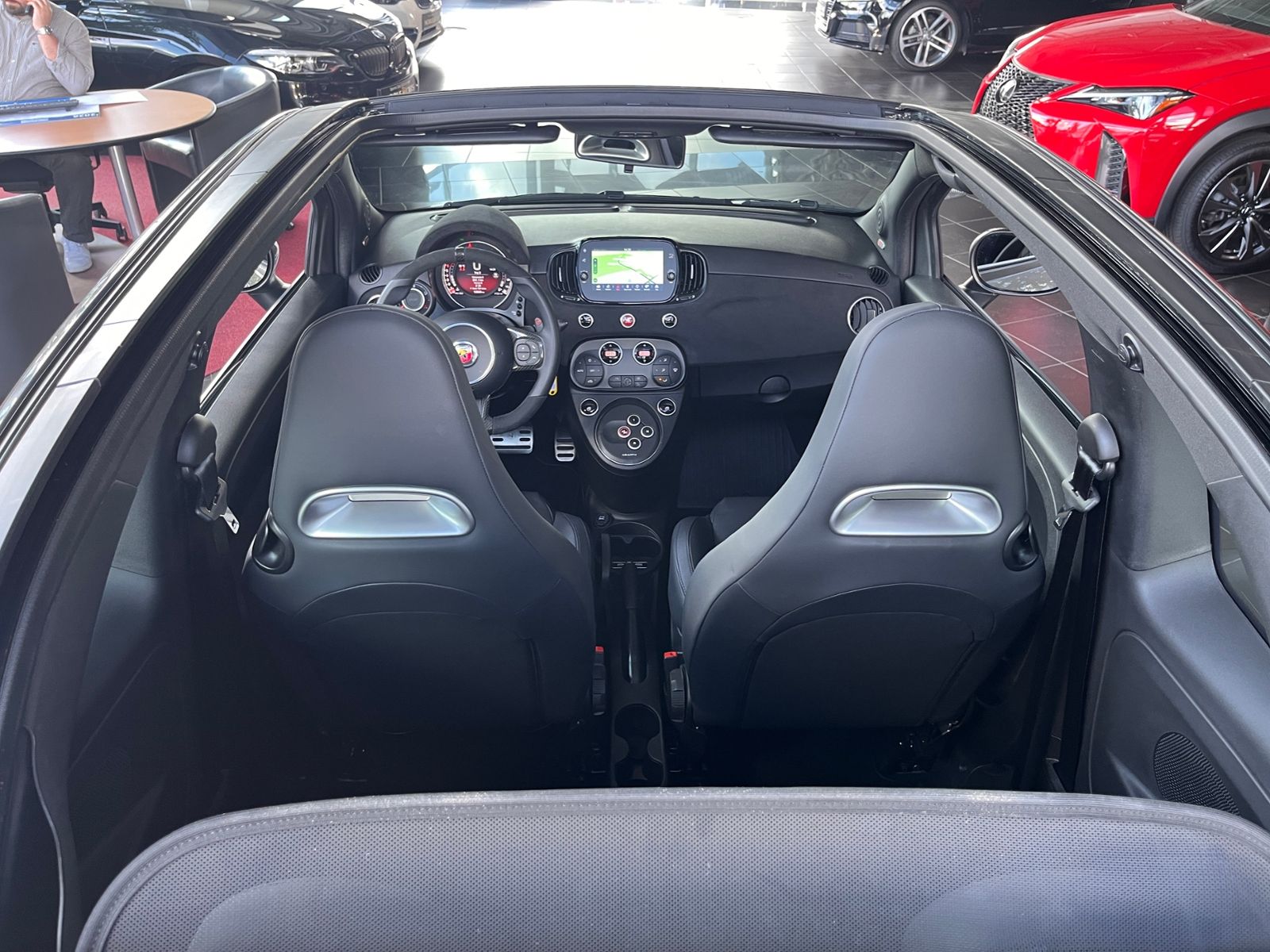Fahrzeugabbildung Abarth 695C Turismo Aut. BEATS XENON NAVI