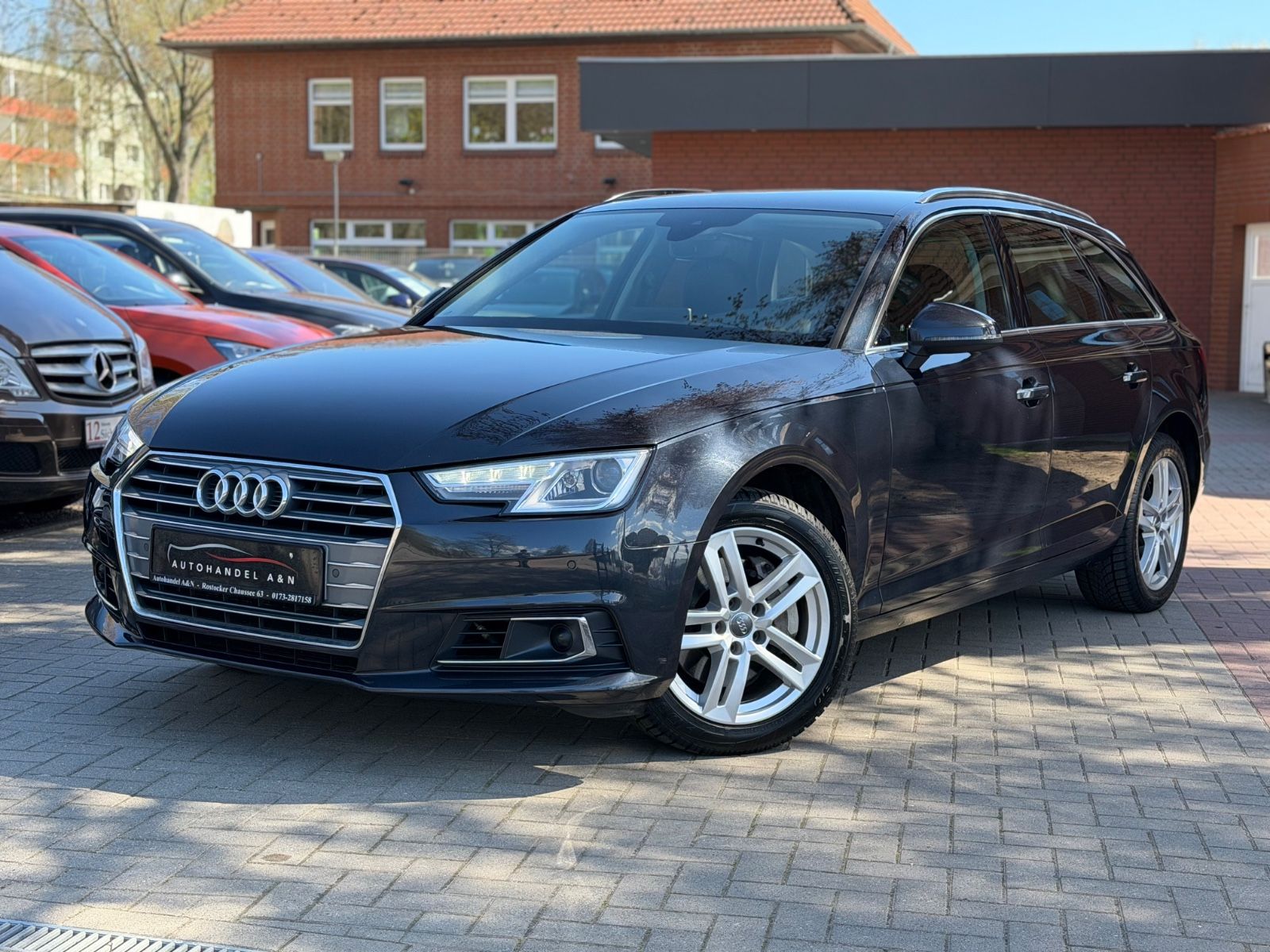 AUDI A4 Avant sport *TÜV NEU*