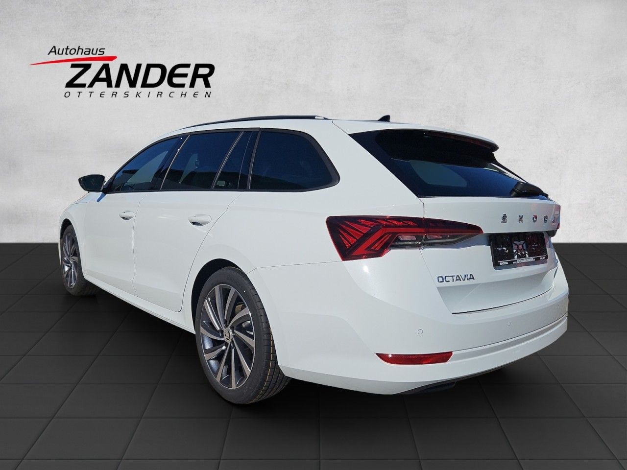 Fahrzeugabbildung SKODA Octavia Combi Style 4x4 TDI DSG,Navi,AHK,Matrix