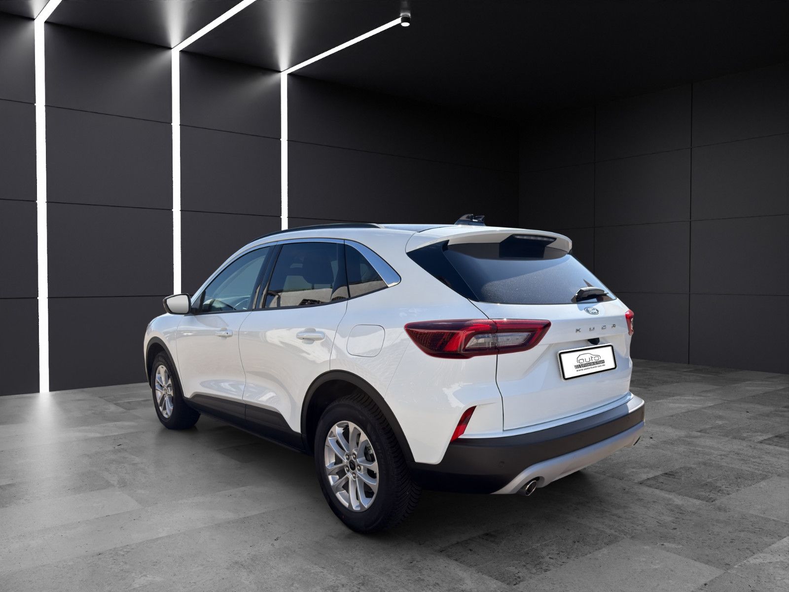 Fahrzeugabbildung Ford Kuga Titanium/Pano/Shz/LenkrdHZ/Rückfahrkamera