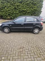 Kia Rio 2007  Benzin   1.6l  TÜV 7/26 - Kia Rio in Krefeld