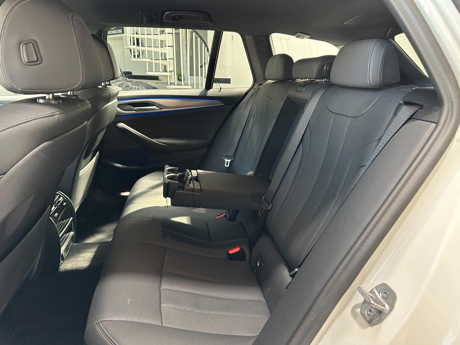 BMW 530d xDrive Touring Aut. M-SPORT LED*Leder*HUD