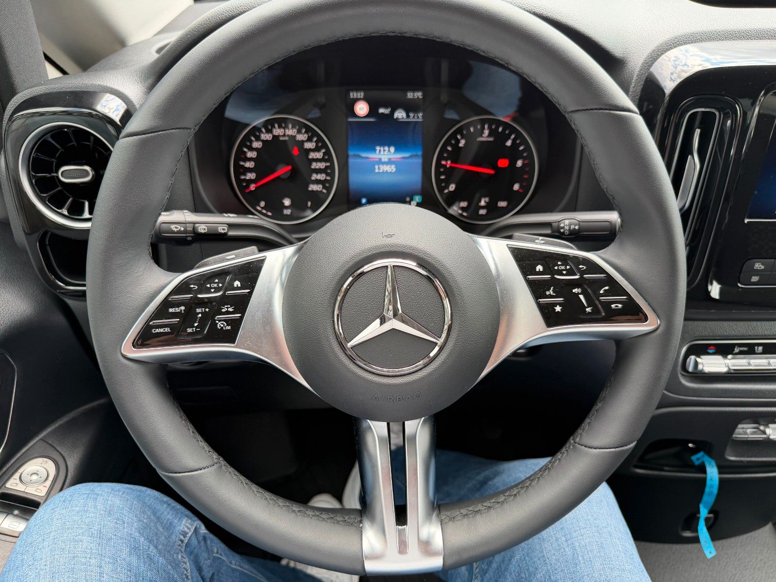 Fahrzeugabbildung Mercedes-Benz Vito 116 CDI Tourer 4x4 2xKlima AHK2,5to Stdheiz