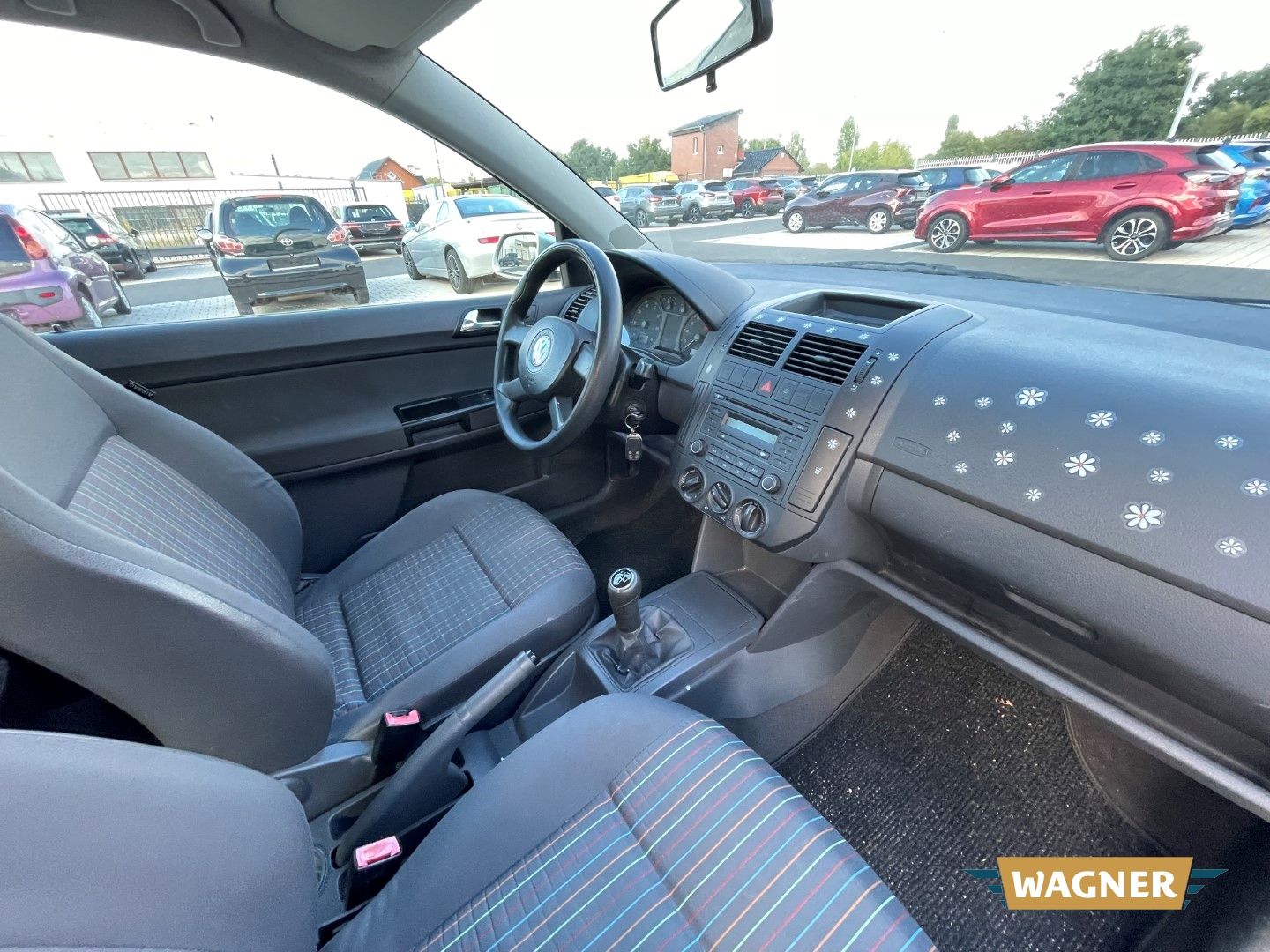 Fahrzeugabbildung Volkswagen Polo IV Trendline Servolenkung
