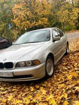 BMW 525 e39  bj 2002 - BMW 2002 mit Benzin-Antrieb: Automatik