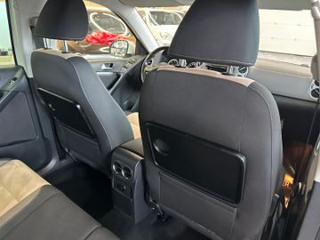 Volkswagen Tiguan Sport & Style 4Motion *2. Hand*Klima*Navi