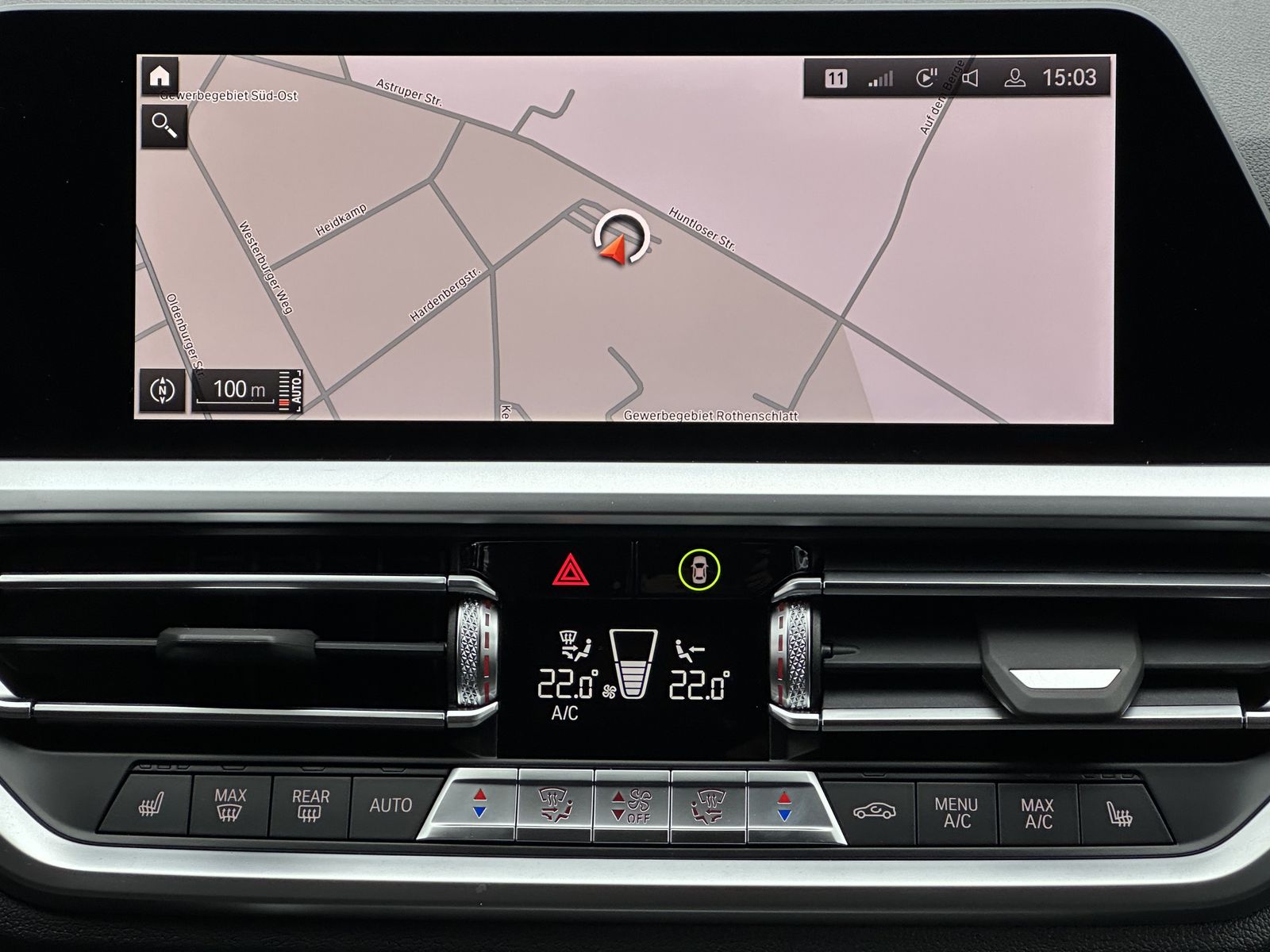 Fahrzeugabbildung BMW 320d Touring xDrive M-Sport NAV+LED+STANDHEIZUNG
