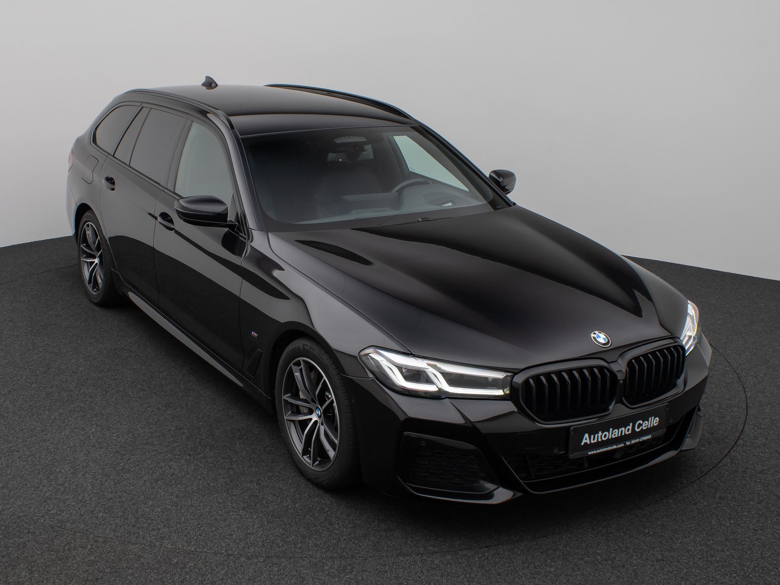 Fahrzeugabbildung BMW 530d M Sport 360° HUD DAB H/K Komfortsitze ACC