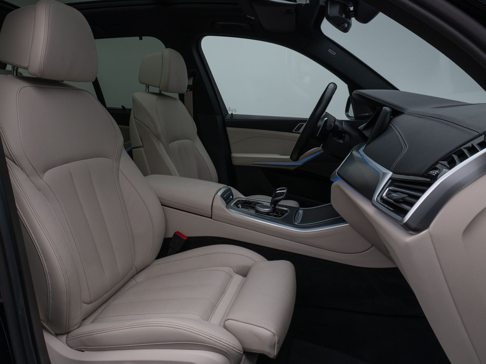 Fahrzeugabbildung BMW X5 xD45e M Sport 360°Panorama Laser HUD DAB H/K