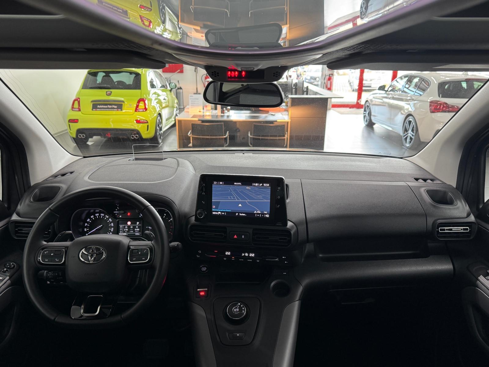 Toyota Proace City Verso L1 Executive AUT. AHK/KAMERA
