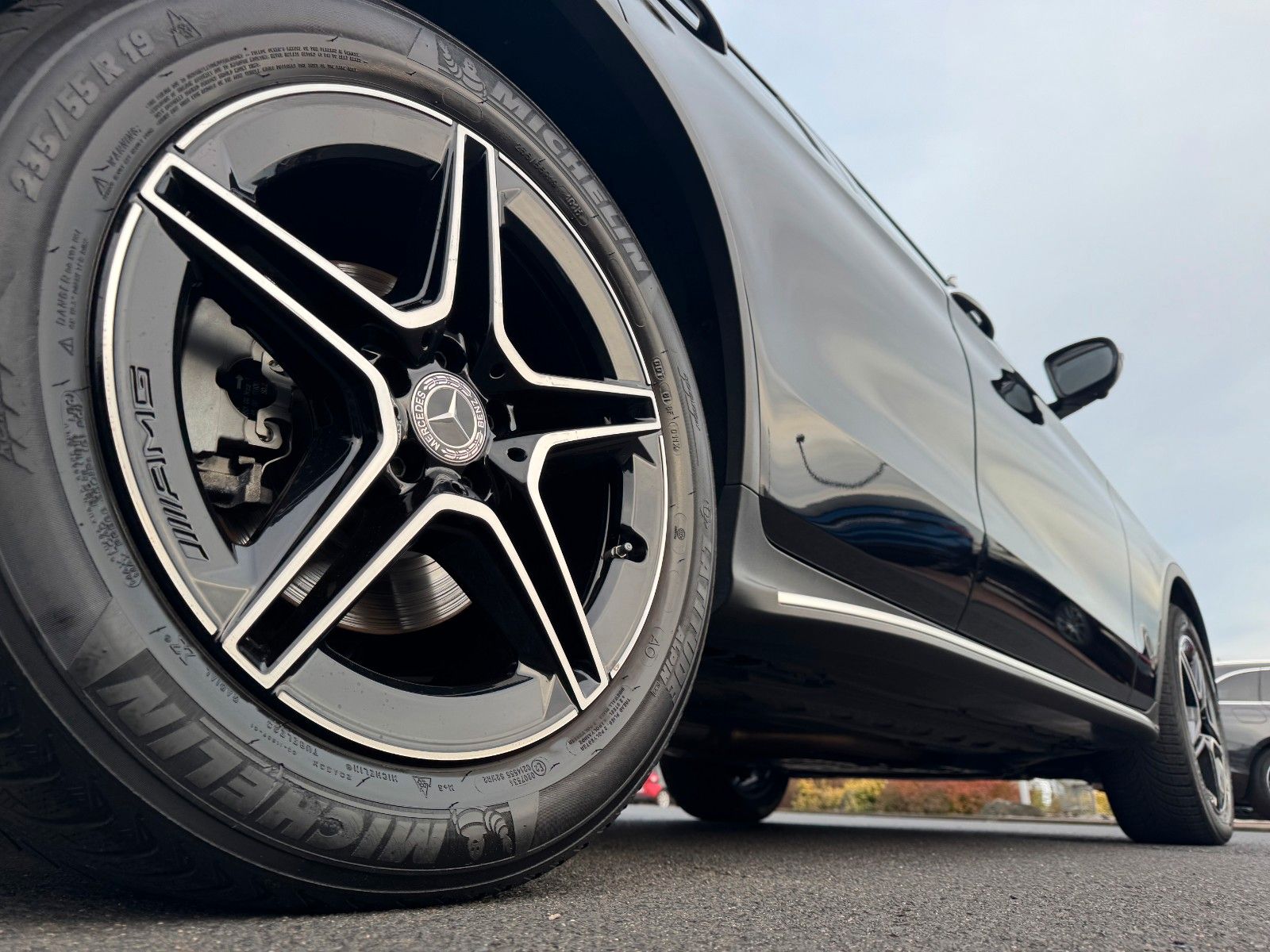 Fahrzeugabbildung Mercedes-Benz GLC 400d 4M Coupe+AMG+Massage+AHK+Memory