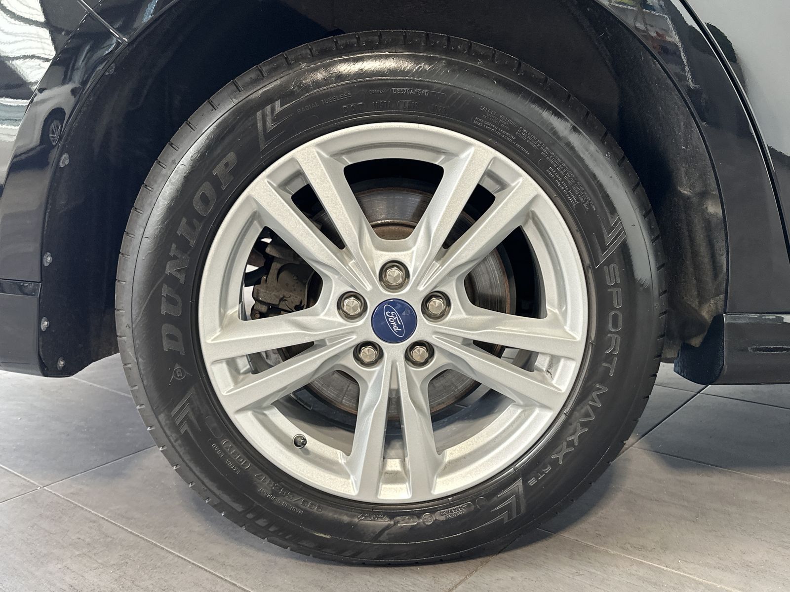 Fahrzeugabbildung Ford S-MAX 2.0 EB Aut. Titanium NAV+AHK+CARPLAY+VCOCK