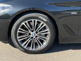BMW 530i xDrive A Sport Line Head-Up HiFi LED WLAN - BMW 530: Limousine