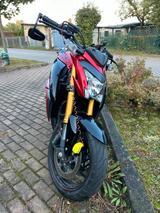 Suzuki GSX-S1000  TüV bis 10/26 Reifen neu - Suzuki Motorräder in Berlin