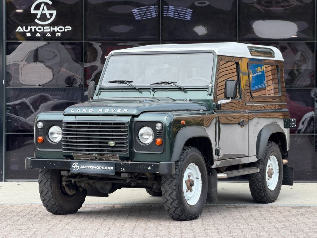 Land Rover Defender