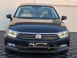 Volkswagen Passat Highline*DIGI-TACHO*DSG*LED*PANO*MASSAGE - Volkswagen Passat Variant: Highline
