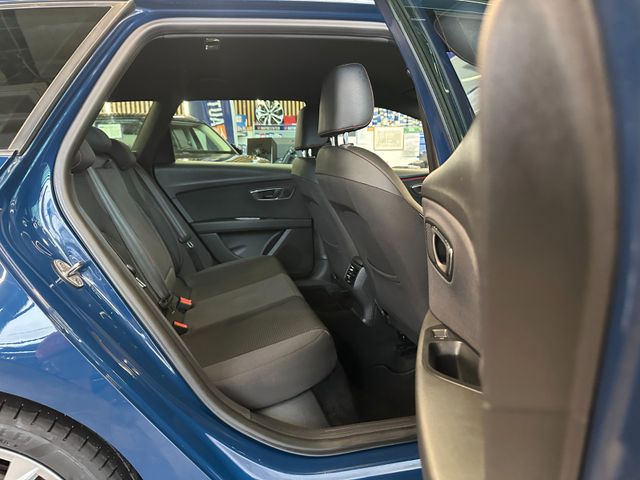 MYAUTOCENTER – Gebraucht- und Jahreswagen mit Werkstattservice in Pfaffenhofen Seat Leon ST *KEYLESS*2-ZONEN*CARPLAY*CAM*TEMPO*FR*