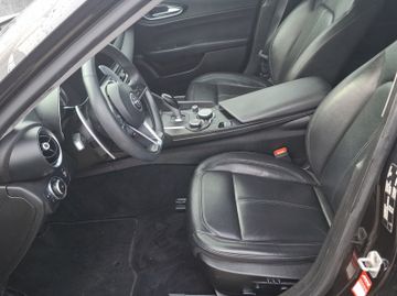 Alfa Romeo Giulia Super 2.0 Turbo 16V Kam.+KeyLess+Pano+SHZ