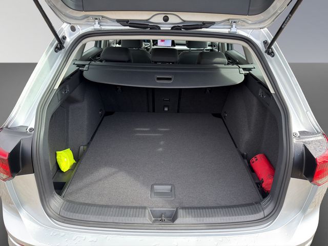 Golf VIII Variant 2.0 TDI Life DSG