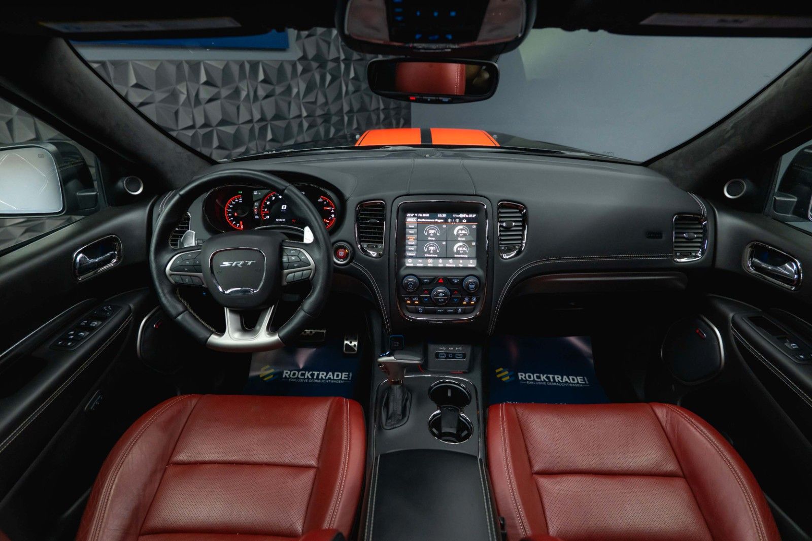 Fahrzeugabbildung Dodge Durango 6.4 V8 SRT Performance 4x4 Night-Paket