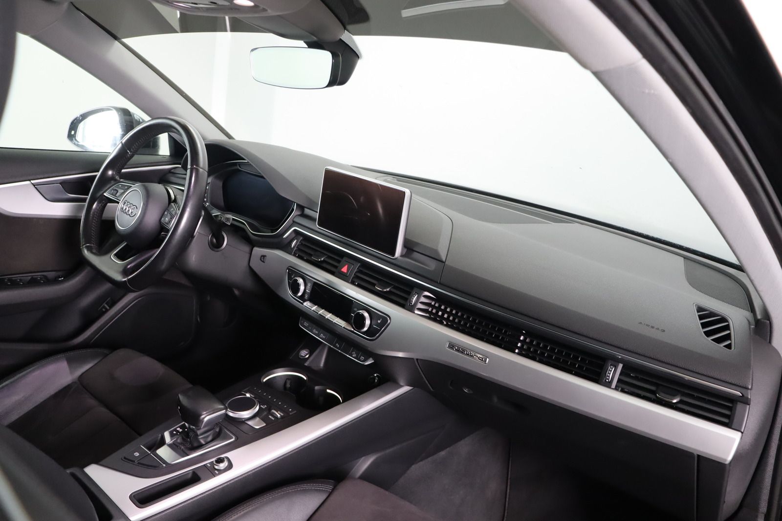 Fahrzeugabbildung Audi A4 Allroad Quattro LED * Sportsitze * Navi * Sit