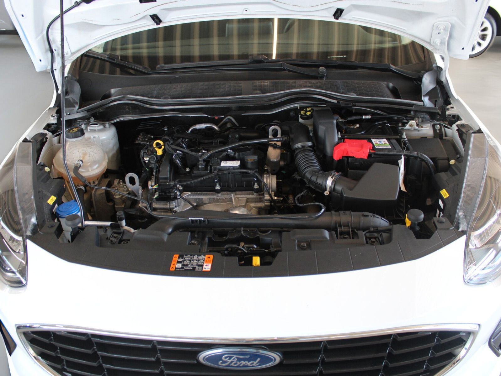 Fahrzeugabbildung Ford Fiesta Trend KLIMA LED WinterPaket PDC 1.Hand