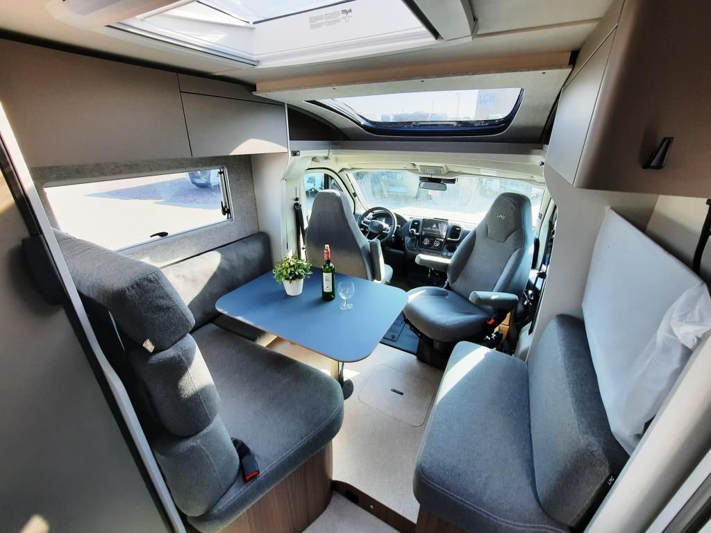 Fahrzeugabbildung LMC Cruiser 740 EL Verfüg./Sparen 6.521,- €