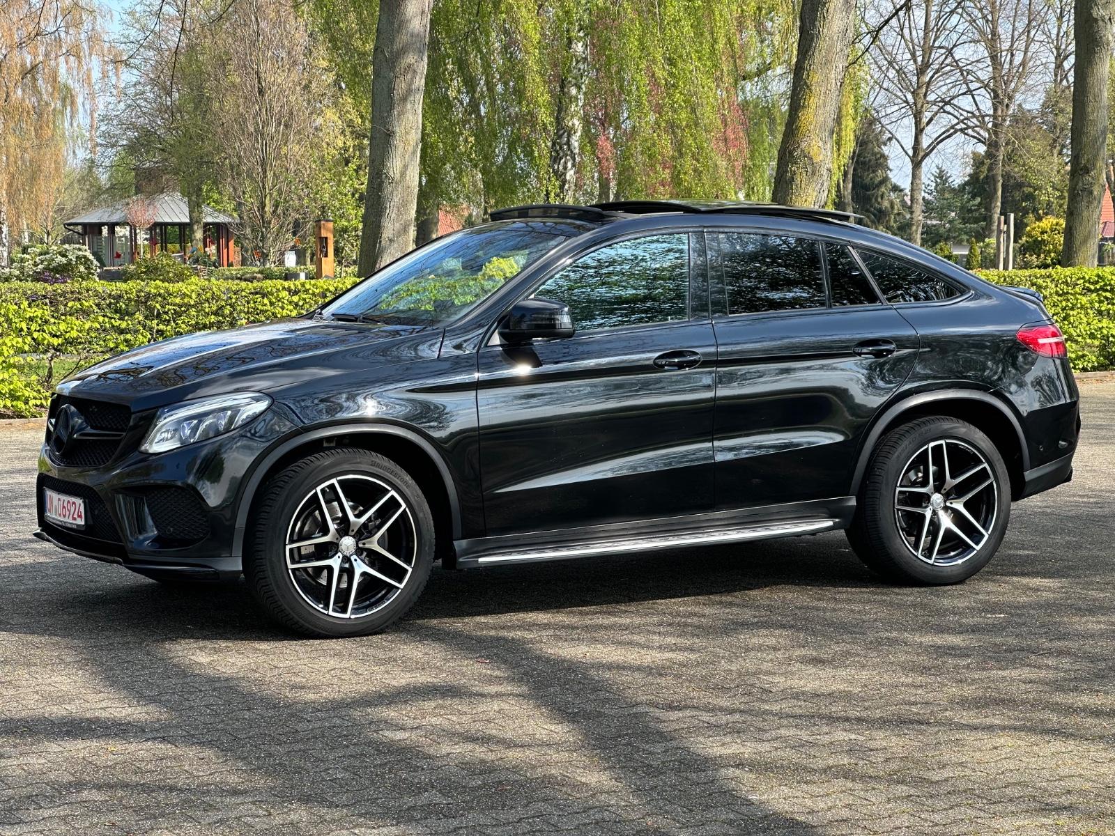 Mercedes-Benz GLE 350d *4-MATIC*AMG-LINE*PANO*AHK*KEY-GO*