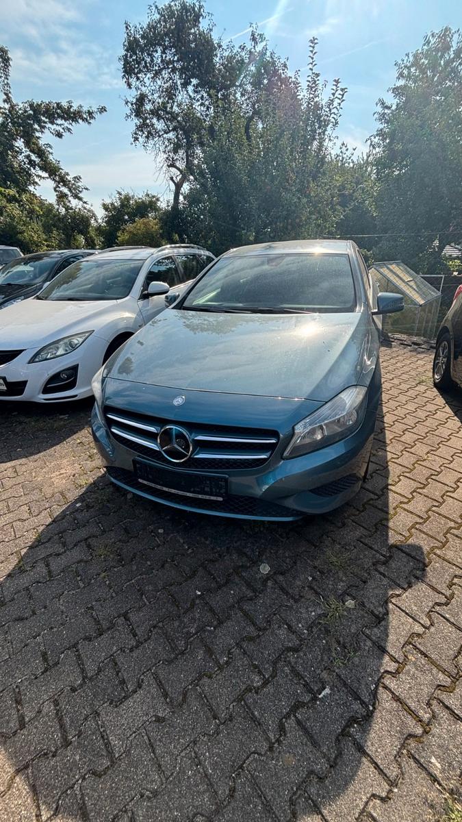 Mercedes-Benz A 180 A -Klasse A 180 BlueEfficiency