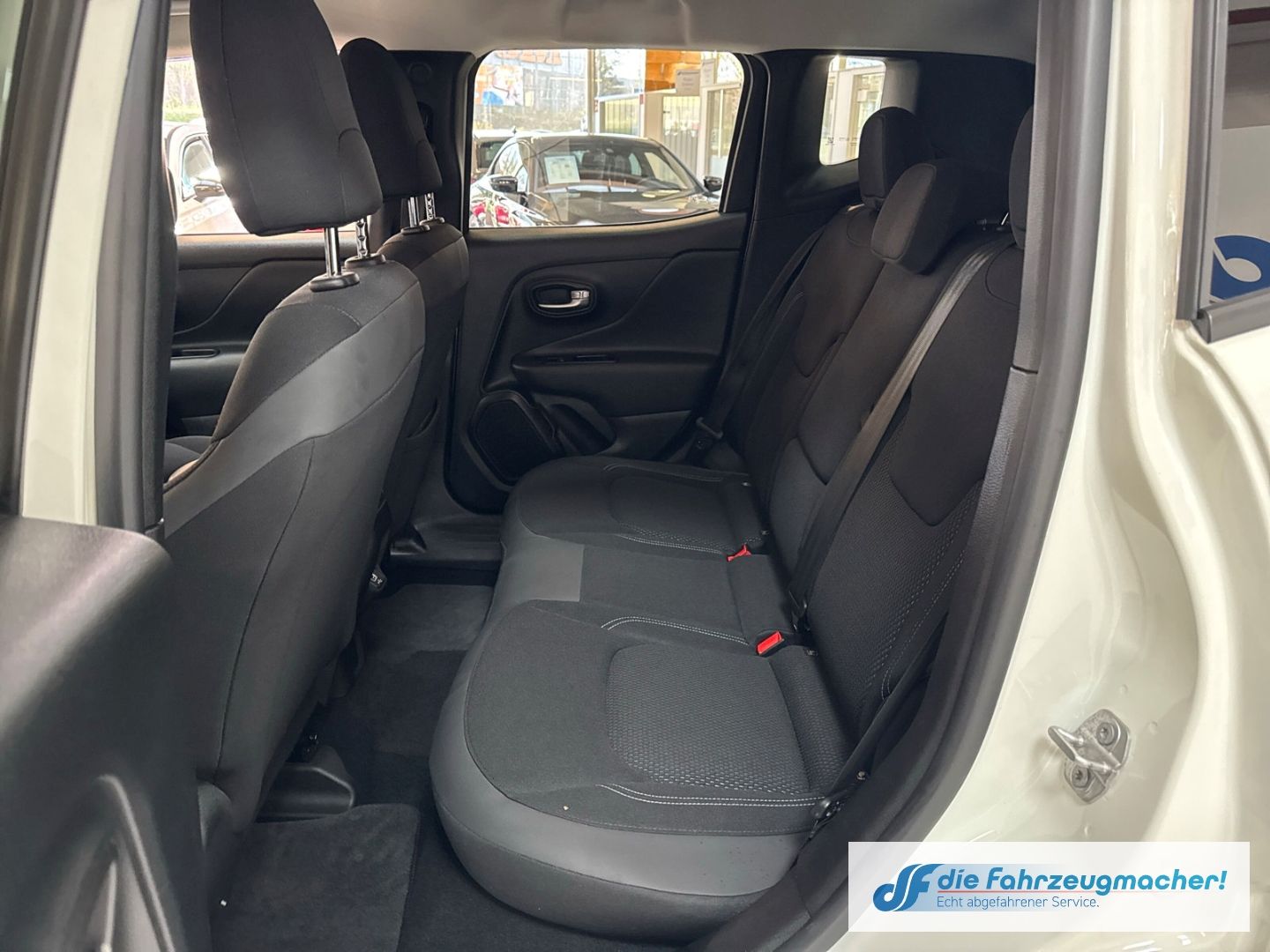 Fahrzeugabbildung Jeep Renegade Limited FWD Navi Soundsystem ACC DAB Am
