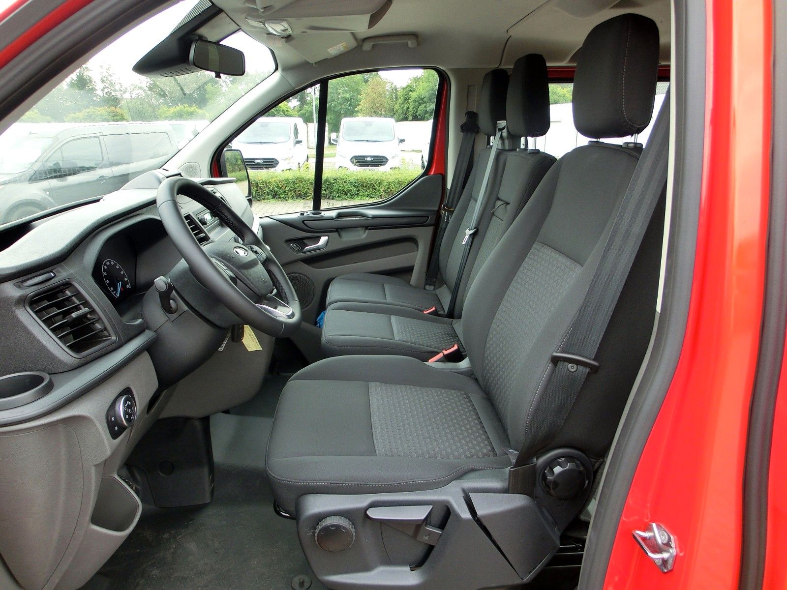 Fahrzeugabbildung Ford Transit Custom Kasten Pkw 320 L2 MHEV