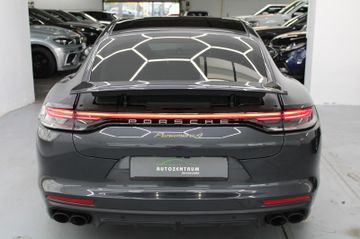 Porsche Panamera - 12