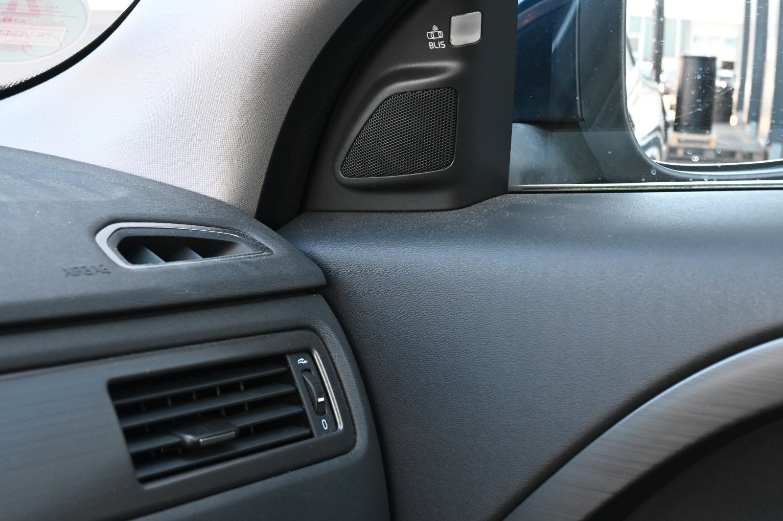 Fahrzeugabbildung Volvo S80 D4 Mom*AT*ACC*NAV*SITHZ*PANO*XEN*Top