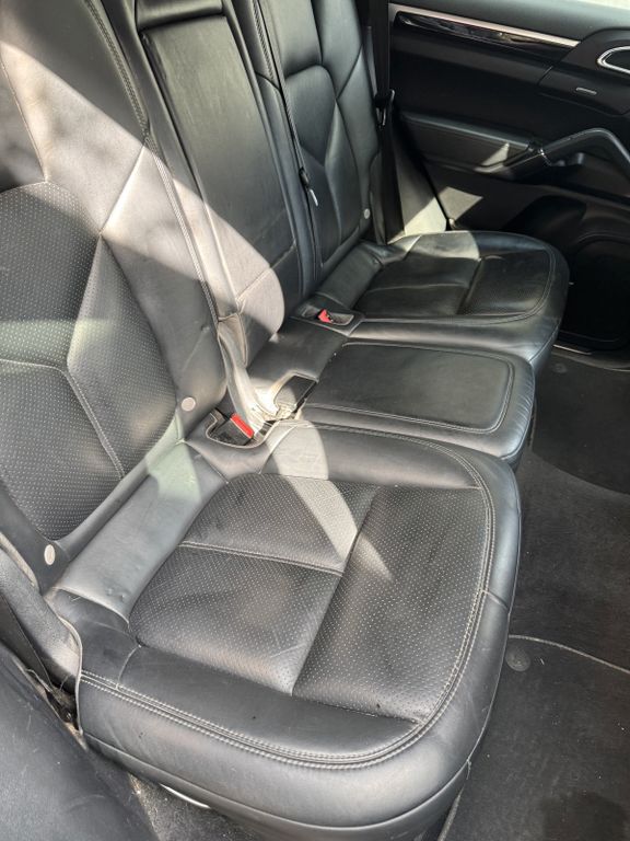 Image of Porsche Cayenne