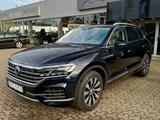Volkswagen Touareg 4Motion V8 INNOVISION I MATRIX I H.U.D. - Volkswagen Touareg in Duisburg