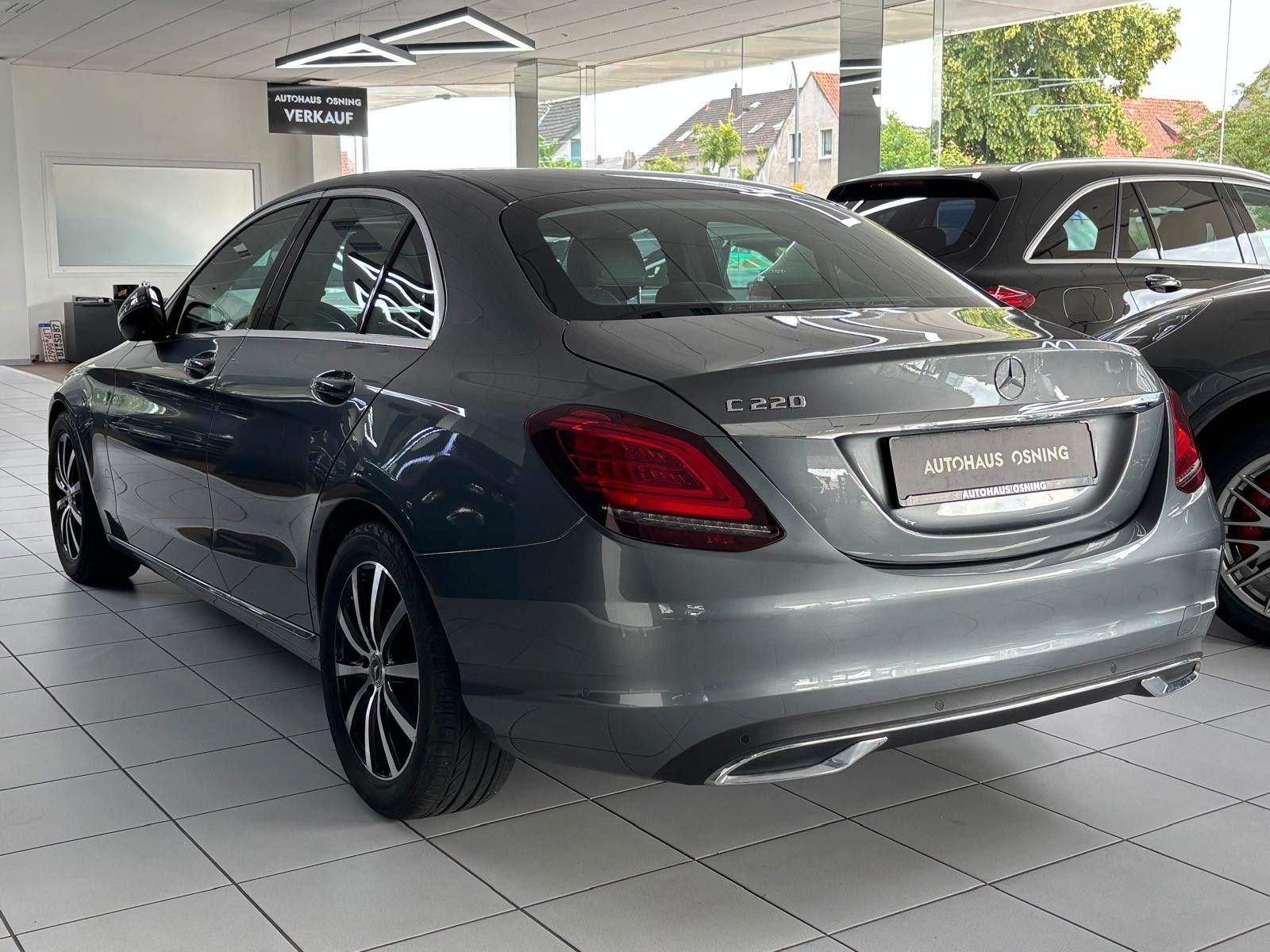 Mercedes-Benz C 220D AMBIENTE NAVI CARPLAY KAM SCHIEBEDACH foto 4