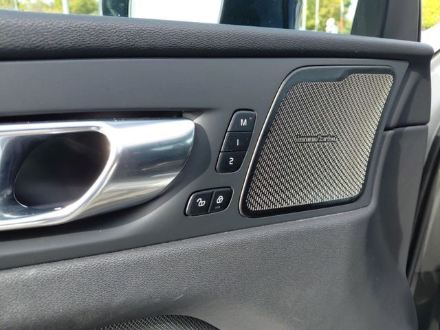 VOLVO XC 60 (Bild 12 von Array)